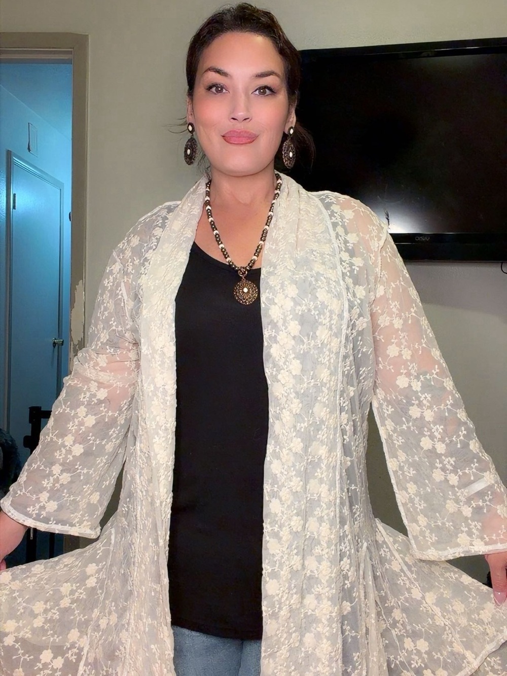 Gypsy Junkies Ivory embroidered lace Duster/kimono S/M BOHO